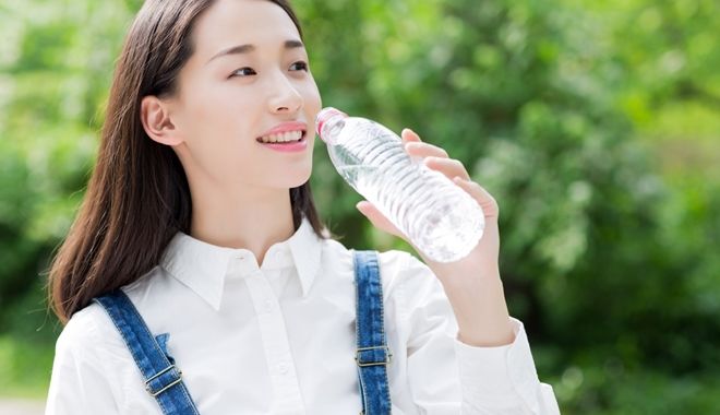 8 lợi ích tuyệt vời khi uống nước lúc bụng đói bạn cần cập nhật ngay