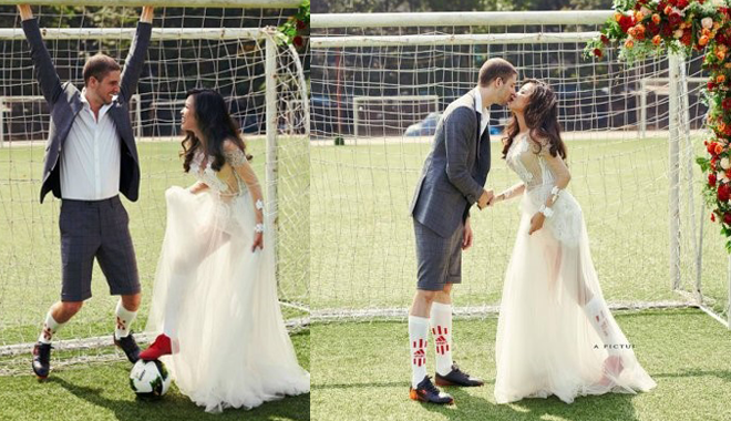 CĐM phát sốt trước ảnh cưới mùa World Cup của nàng dâu Việt và chú rể Pháp mê bóng đá