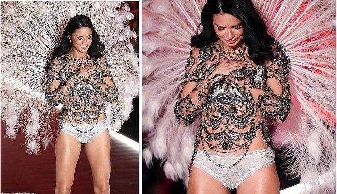 Chị cả Adriana Lime giải nghệ, xúc động bật khóc trên sân khấu Victoria's Secret Fashion