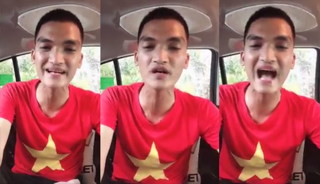 Trước giờ bóng lăn, Mạc Văn Khoa "điên cuồng" vái thần linh phù hộ ĐTVN khiến CĐM chết cười