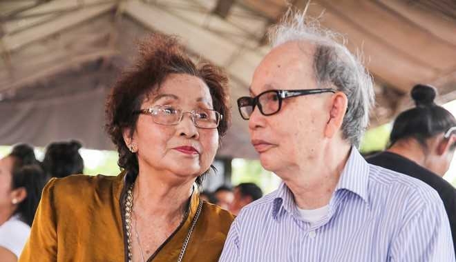 Chuyện ít biết về bố mẹ Hoài Linh: Chưa từng cãi vã trong suốt hơn 50 năm chung sống