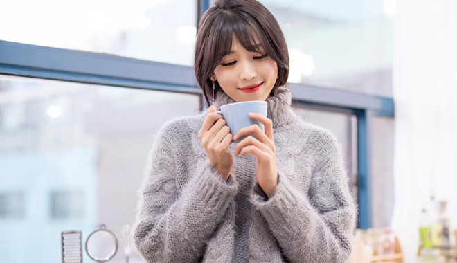 6 lí do phụ nữ Nhật uống 1 cốc nước lọc ngay khi vừa thức dậy vào buổi sáng