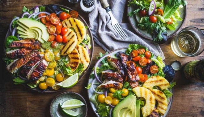 3 món salad gà thơm ngon hấp dẫn không chỉ chống ngán mà còn giảm cân hiệu quả