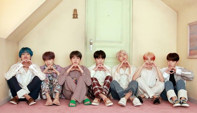 Tin tức BTS sẽ đến Việt Nam trong World tour đang khiến các ARMY Việt "rần rần" 
