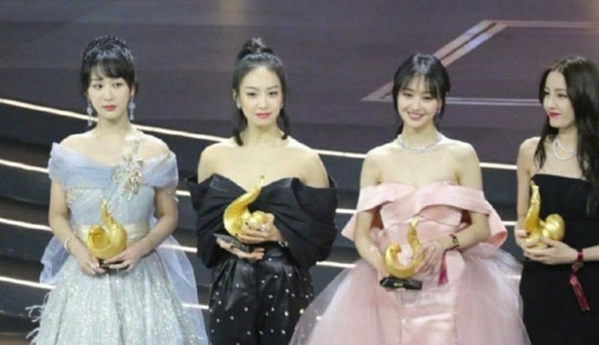 4 tiểu Hoa đán 9X chung 1 khung hình: Trịnh Sảng nổi bật lấn át tất cả