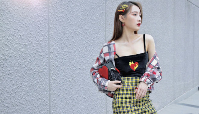 Phụ nữ tiêu hoang vào shopping đến mùa Covid thì thấy rõ hậu quả