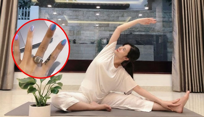 Mẹ bầu Đông Nhi tập yoga, Tóc Tiên khoe nhẫn cầu hôn đặc biệt