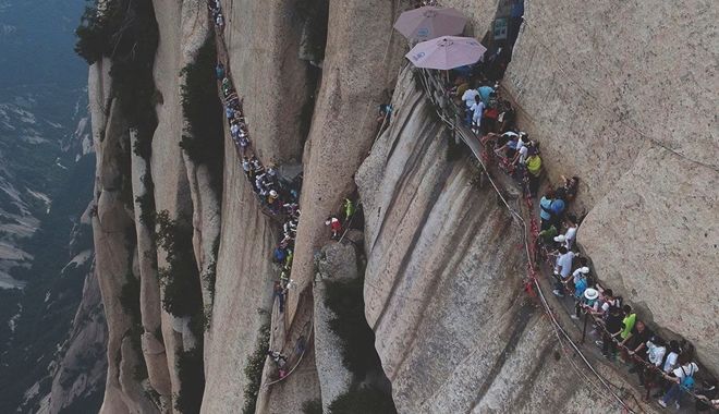 Bí ẩn 4 'cầu thang "lên thiên đường, xuống địa ngục'' độc nhất vô nhị