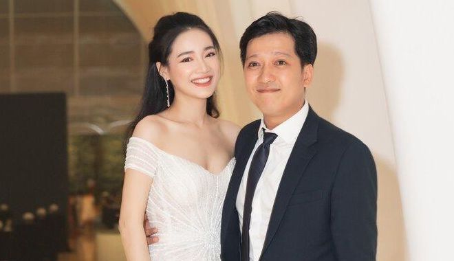 Nhã Phương hãnh diện vì ông xã luôn tận tình với bạn bè lẫn cấp dưới