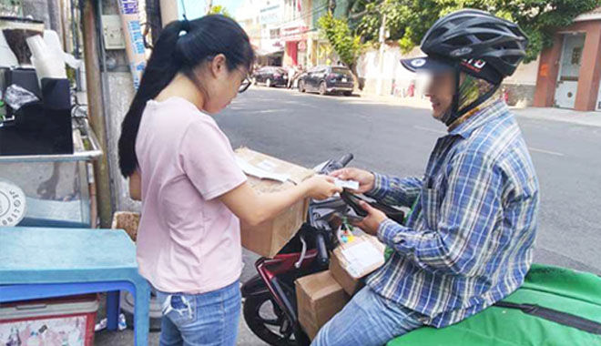 Bí quyết săn sale chị em cần "nằm lòng": Chỉ trả tiền khi đã kiểm hàng