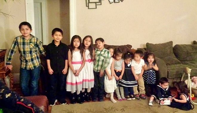 Người mẹ có 15 đứa con: Mỗi lần giặt như cả nghìn chiếc quần áo