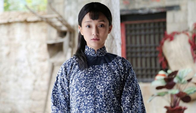 Châu Tấn: Hoa đán nghi bỏ chồng yêu đồng tính, U50 xuống sắc