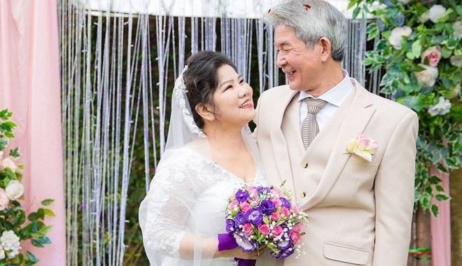 68 tuổi mới làm cô dâu, NS Thanh Hoa: "Khóc là chính chứ cười ít lắm"