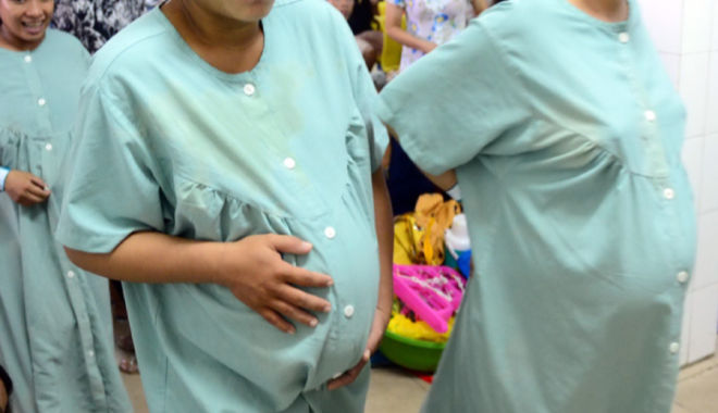  Ở Việt Nam: Được phép mang thai hộ nhưng phải vì mục đích nhân đạo