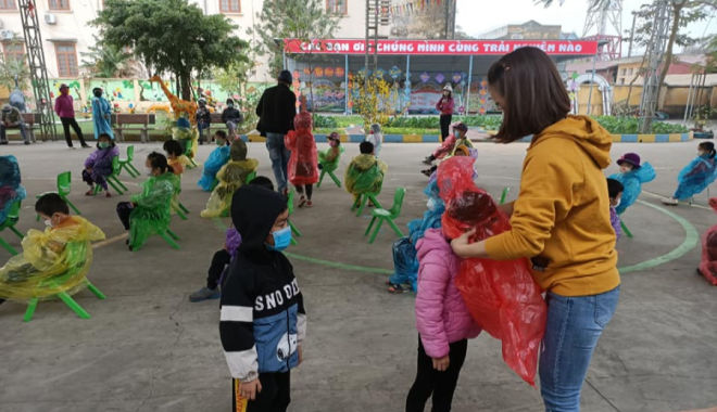 Nhật ký: Mẹ ở cùng con trong khu cách ly, không đón Tết cùng gia đình