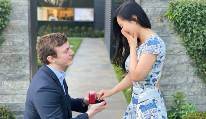 Tình yêu 'sét đánh' của chàng kỹ sư Facebook và cô gái Việt