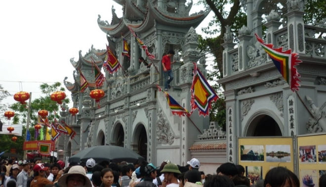 F0 dự lễ hội ở đền Tiên La, Thái Bình ra thông báo khẩn tìm người 