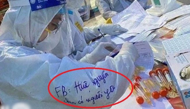 Nữ tình nguyện viên chống dịch vừa làm nhiệm vụ, vừa tìm người yêu