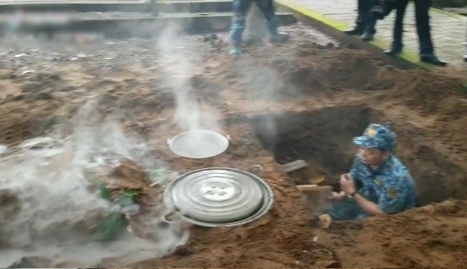 Bộ đội Việt Nam sáng tạo diệu kì: Bếp Hoàng Cầm nấu ăn "không khói"