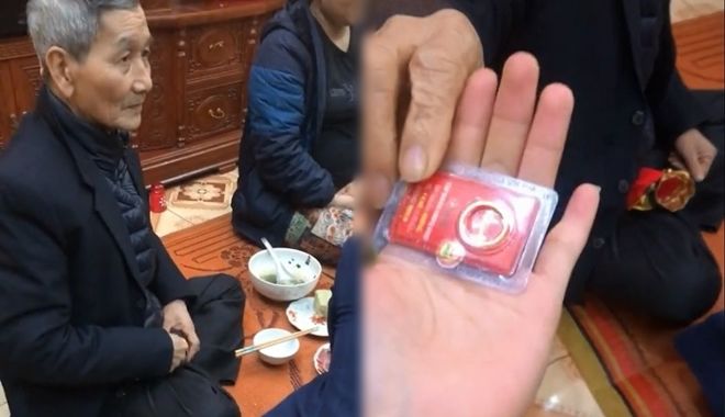Cô gái khoe được ông ngoại lì xì Tết 1 chỉ vàng, dân tình xin vía