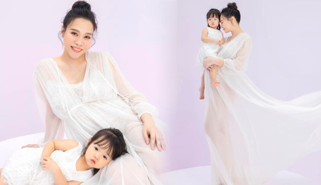 Đàm Thu Trang khoe ảnh bầu lần 2: Suchin chính thức lên chức chị Ba