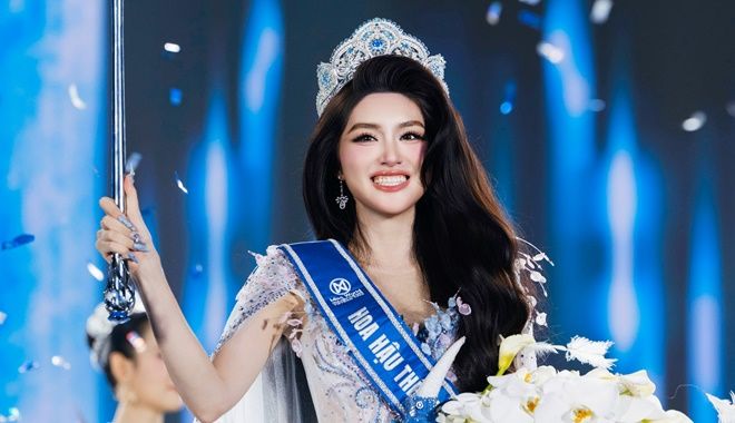 Phan Phương Oanh đăng quang Miss World Vietnam 2025